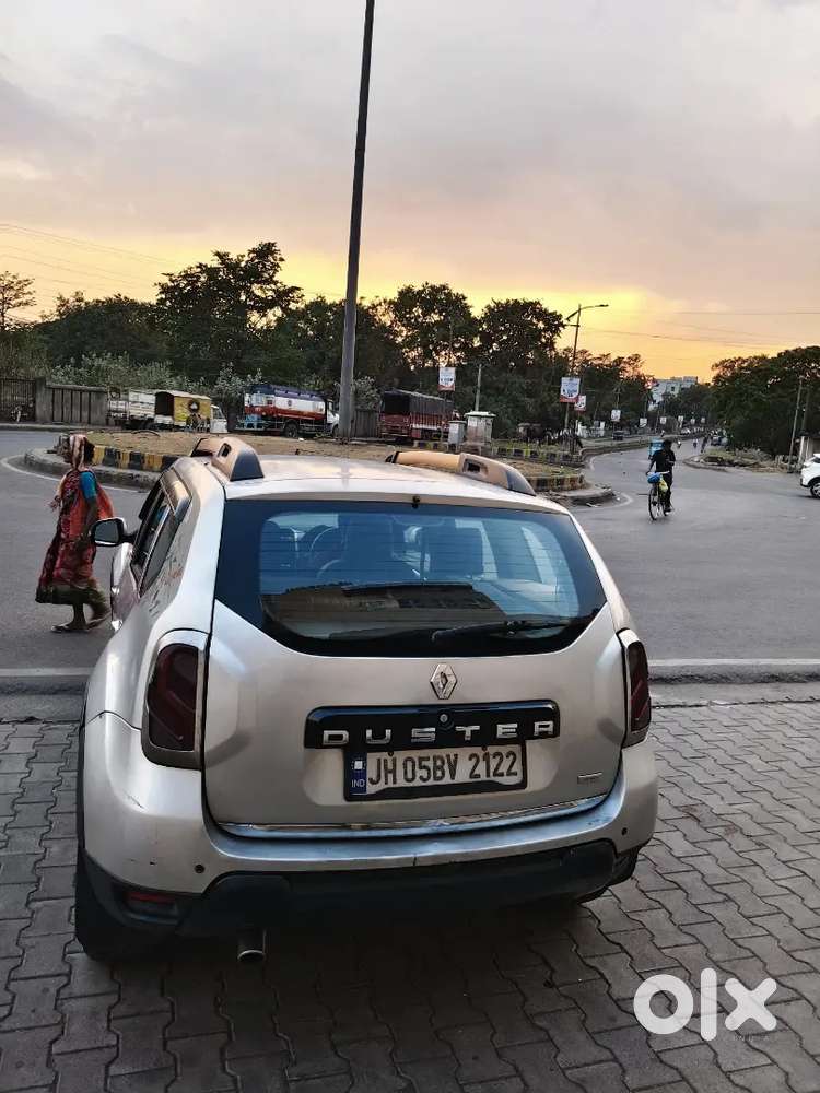 Duster Rxz Top Model