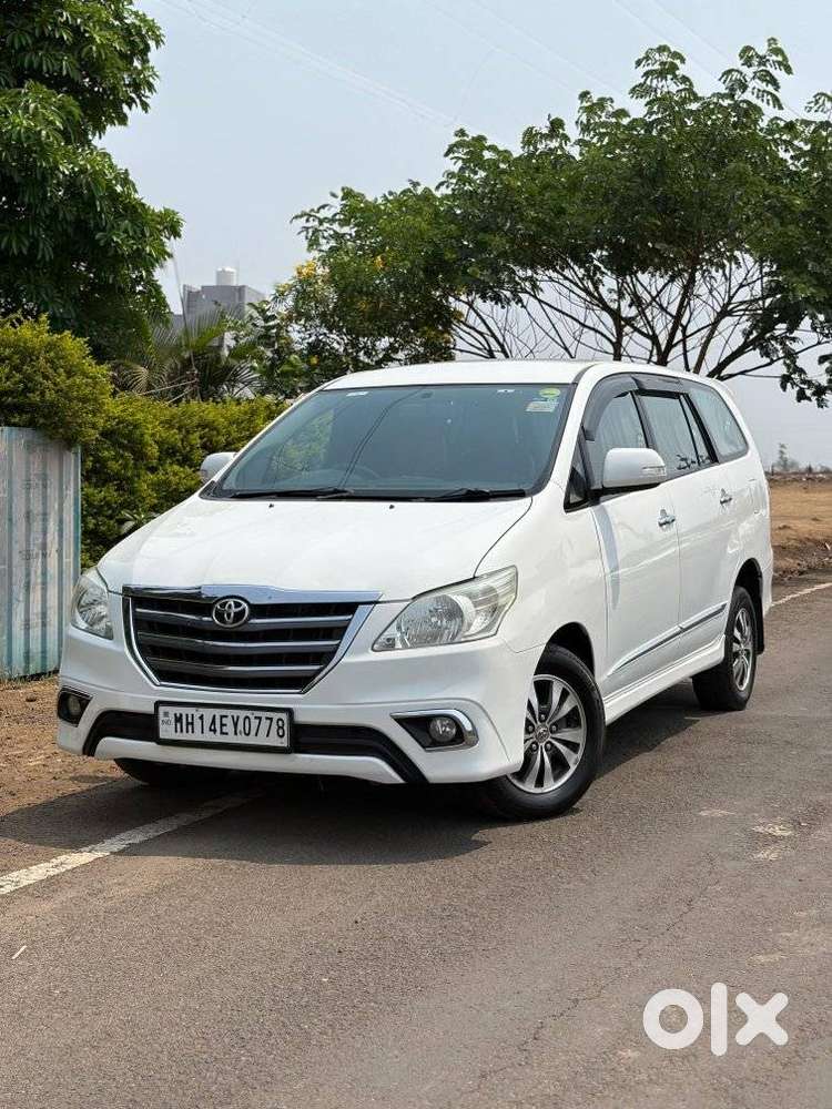 Toyota Innova 2.5 V 8 Str, 2015, Diesel