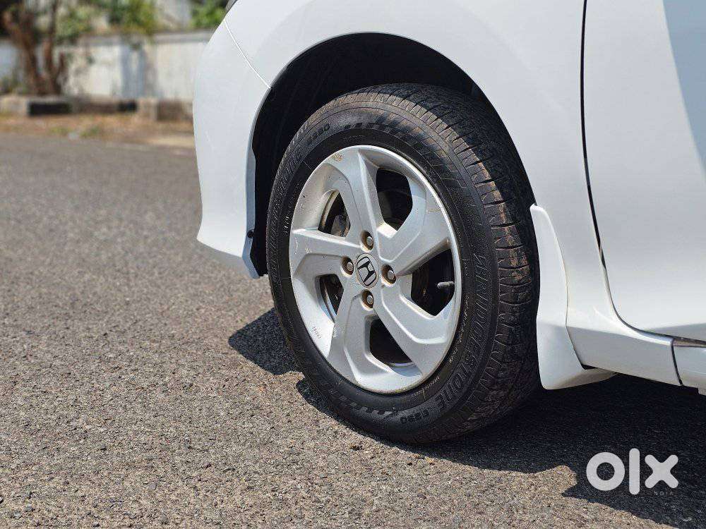 Honda City 1.5 V 4th Gen I-vtec Mt, 2014, Petrol