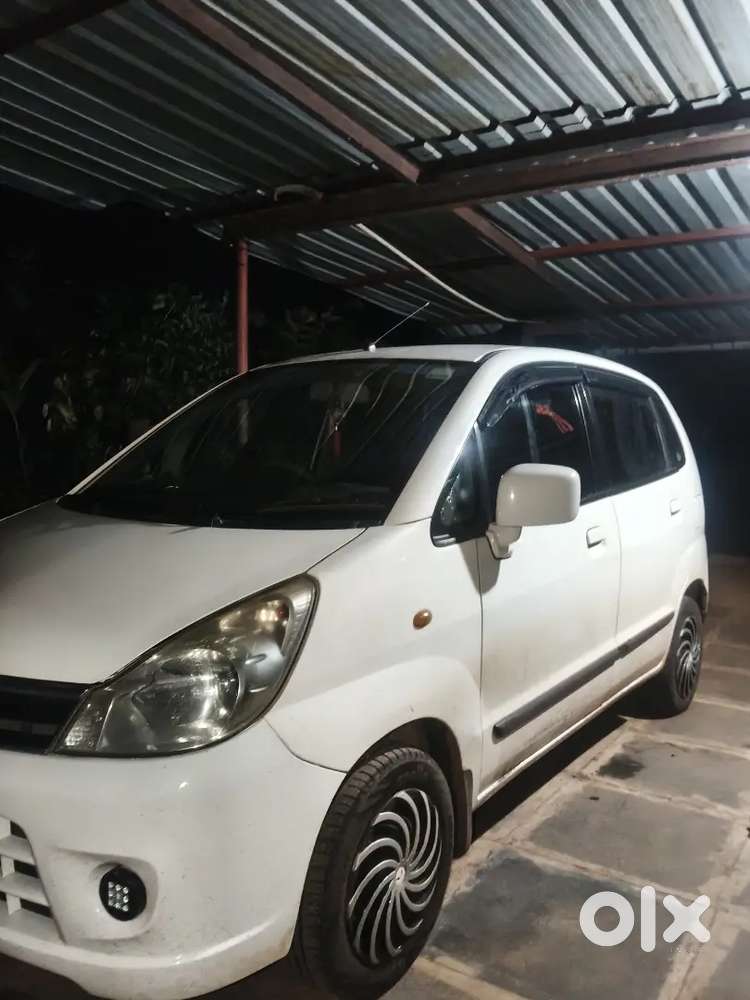 Maruti Suzuki Zen Estilo 2013
