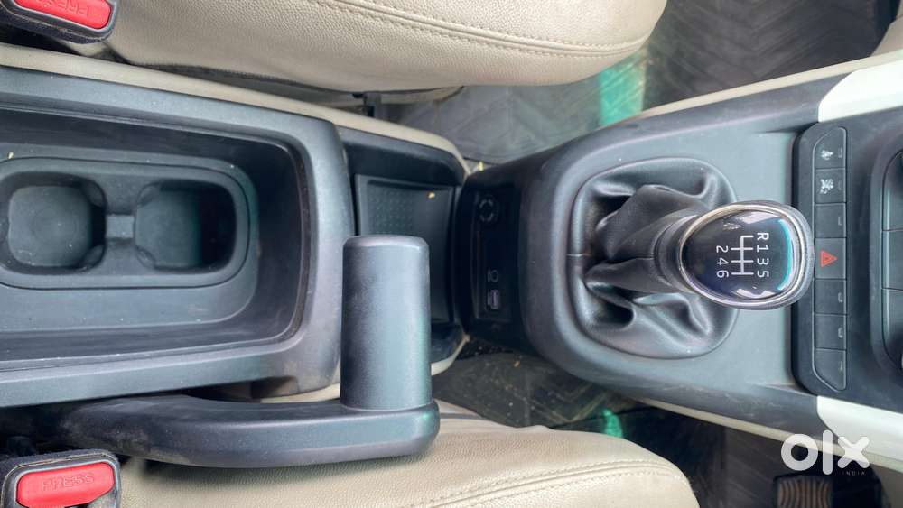 Mahindra Marazzo M6 8str, 2020, Diesel