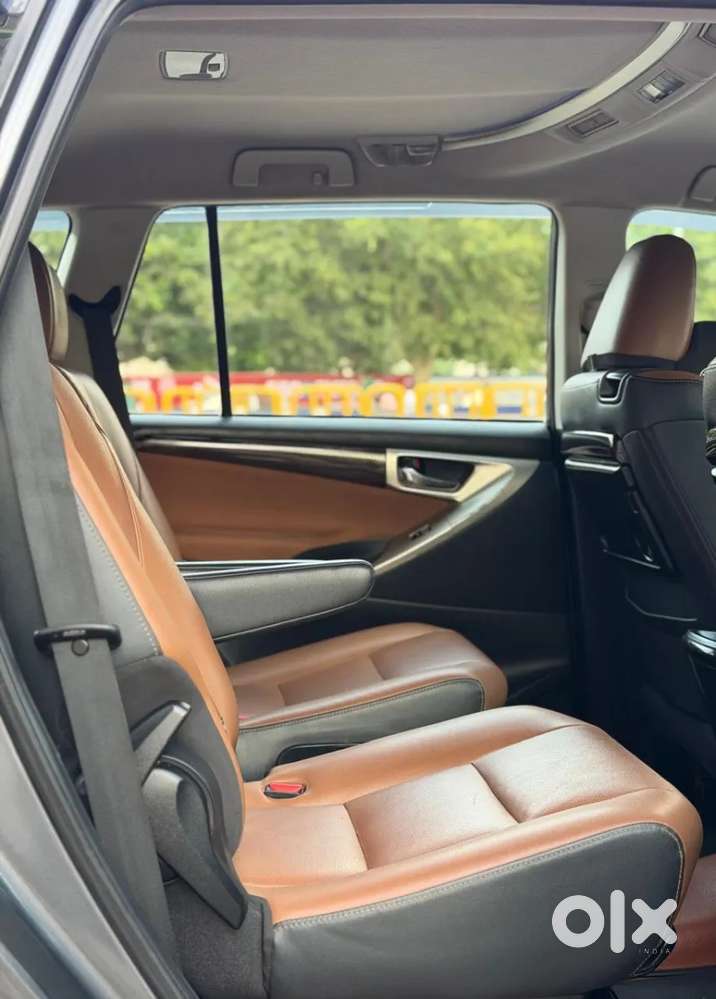 Toyota Innova Crysta [2020-ongoing] 2.4 Zx At 7 Str, 2020, Diesel
