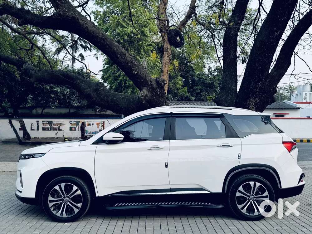 Mg Hector Plus Sharp Pro 1.5 Turbo Petrol Mt 6 Str, 2022, Petrol