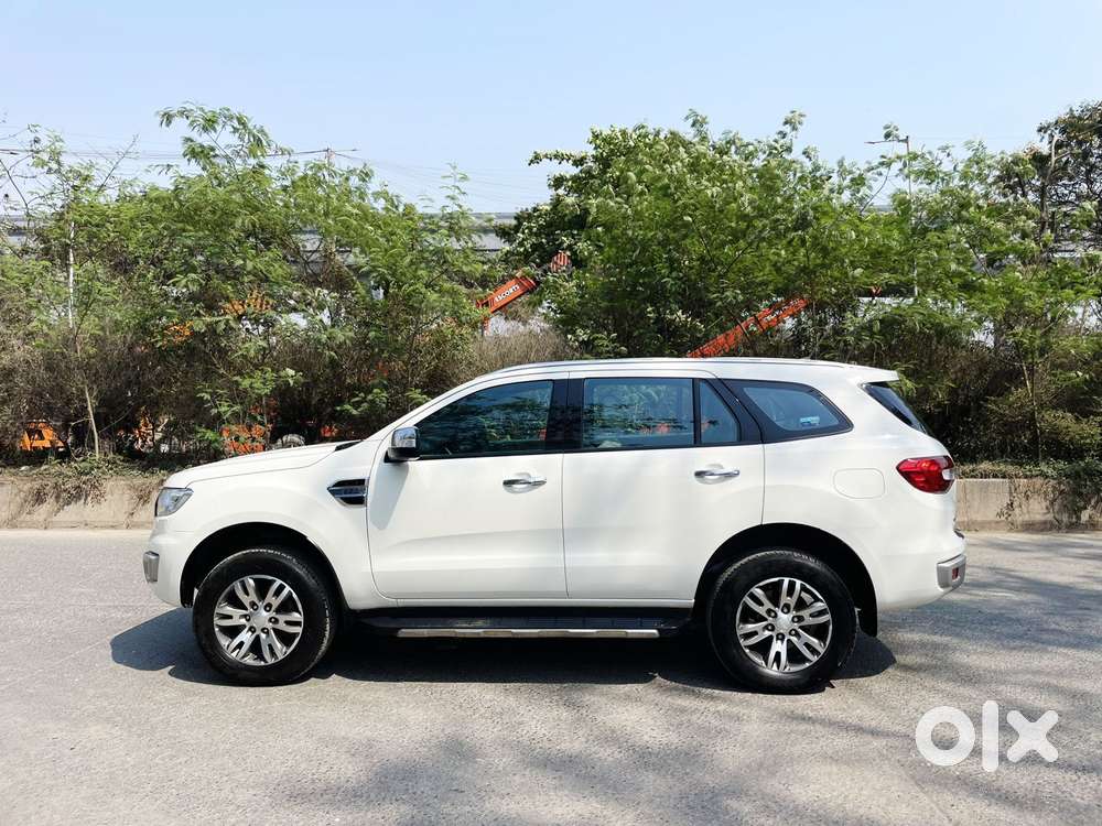 Ford Endeavour 2.2 Titanium At 4x2, 2016, Diesel