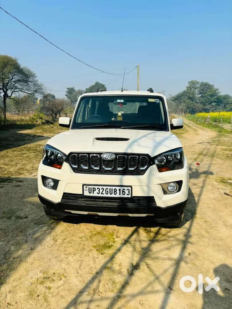 Mahindra Scorpio S6 Diesel 2016