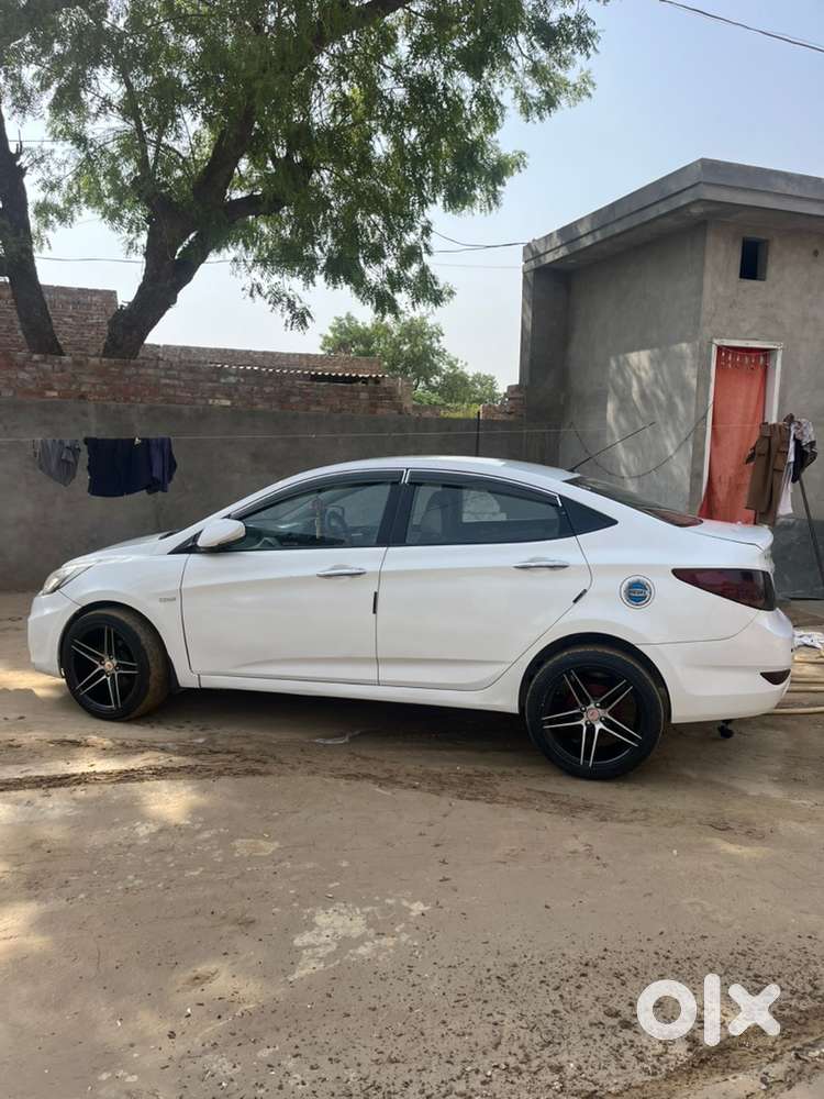 Hyundai Fluidic Verna 2014