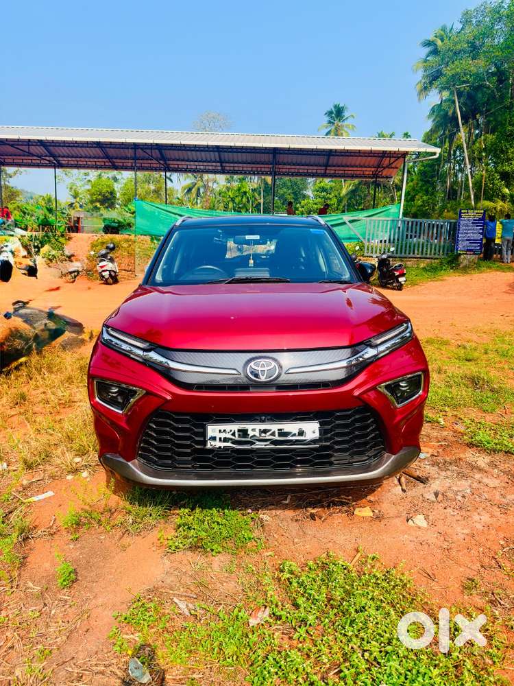 Toyota Urban Cruiser Hyryder 2024 Petrol Well Maintained