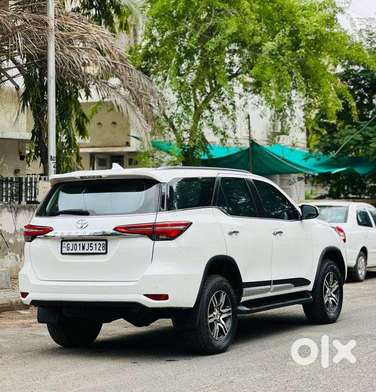 Toyota Fortuner 4x2 At 2.8 Diesel, 2022, Diesel