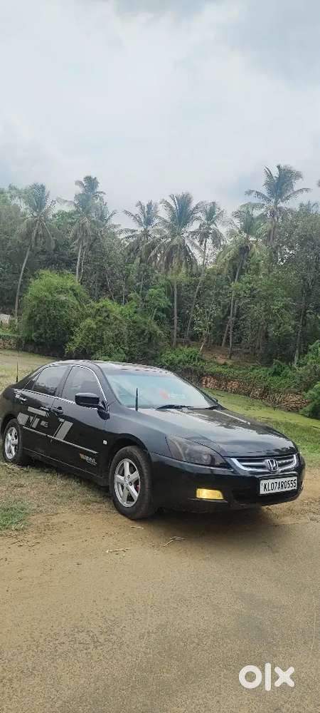 Honda Accord 2004 Petrol 140000 Km Driven