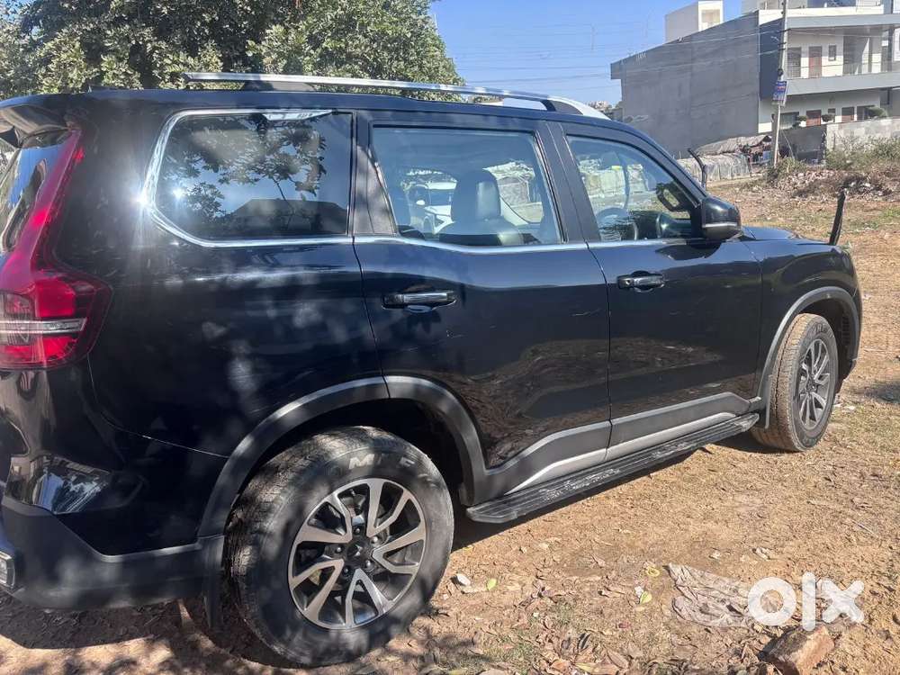 Scorpio N Z8 At Single Hand Driven