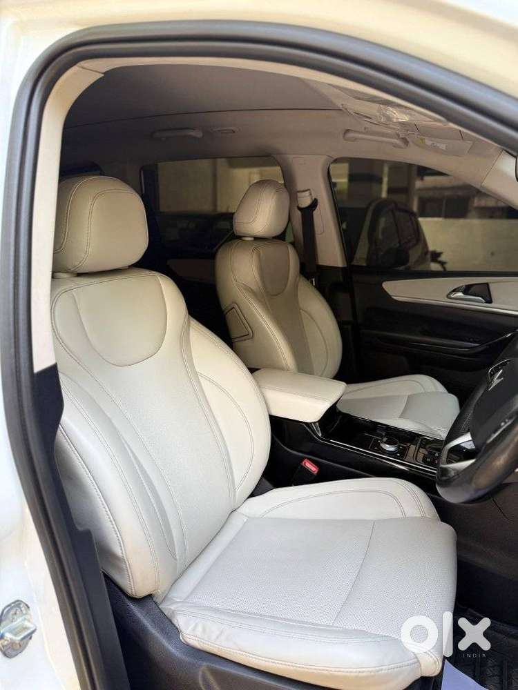 Mahindra Xuv700 2.2 Ax 7 Diesel At Str, 2022, Diesel