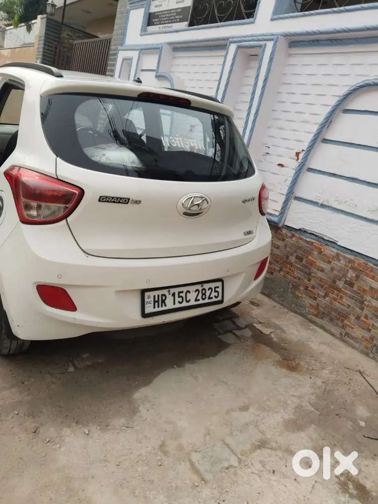 Hyundai Grand I10 Sportz 2015 Single Owner Petrol  Well Maintained