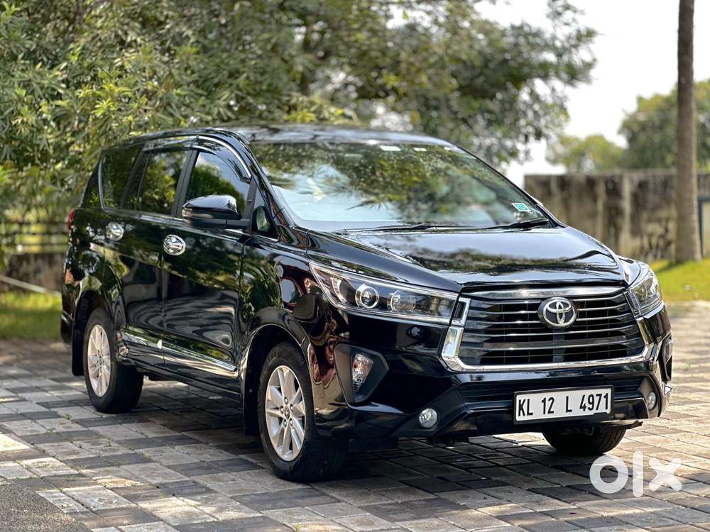 Toyota Innova Crysta 2.4 V 7 Str, 2017, Diesel