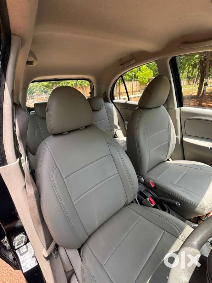Nissan Micra Cvt Xv, 2013, Petrol