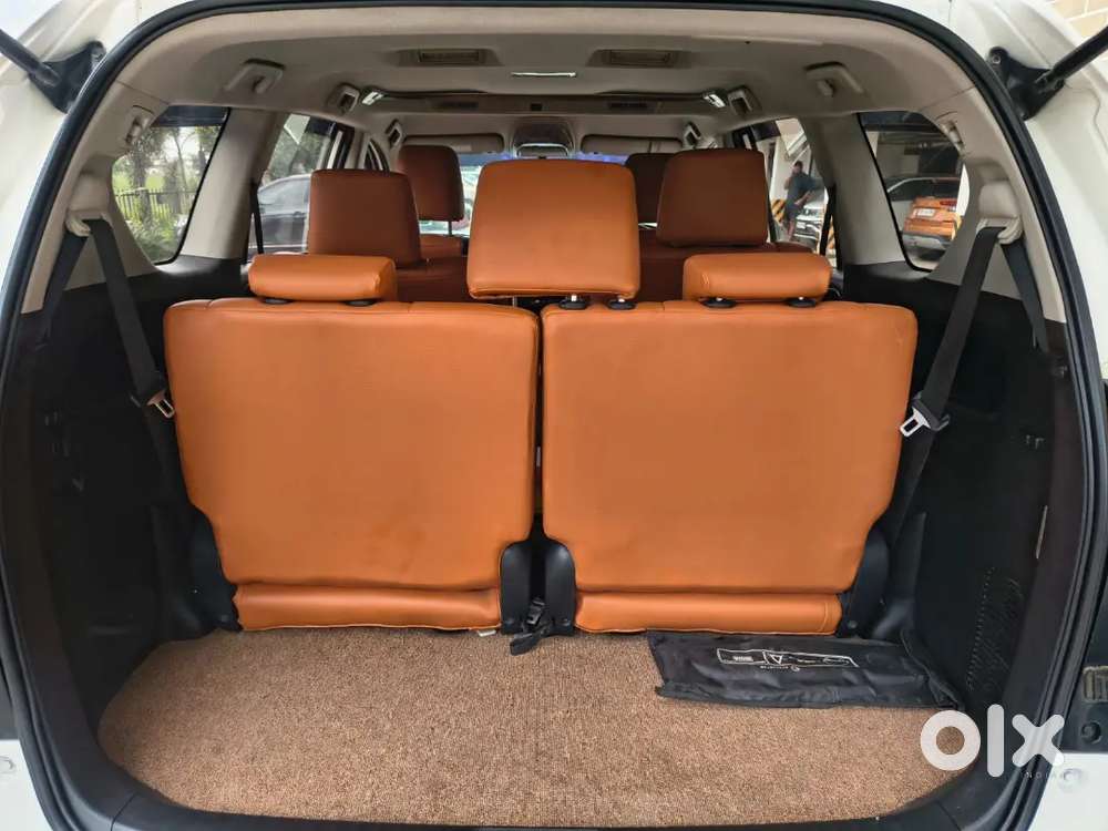 Toyota Innova Crysta 2016 Variant