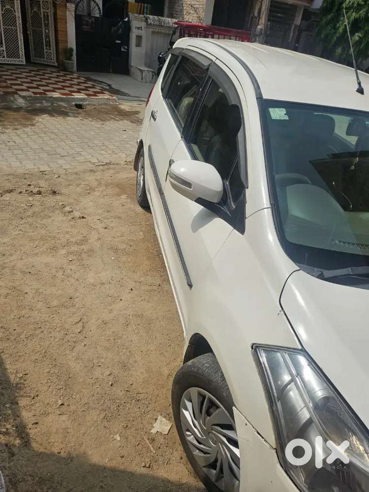 Maruti Suzuki Ertiga 2012 With Manual Transmission