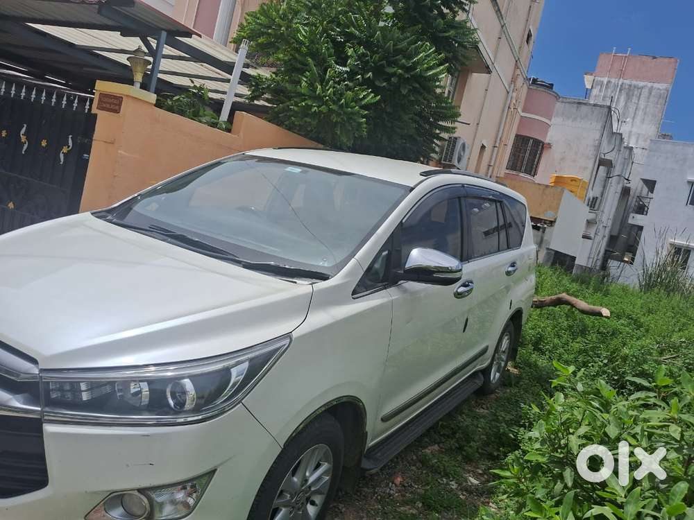 Toyota Innova Crysta 2.8 Zx At, 2016