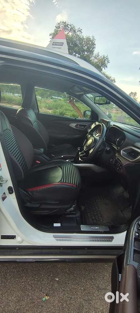 Toyota Urban Cruiser Taisor V 1.0 Petrol At Dual Tone, 2024, Petrol