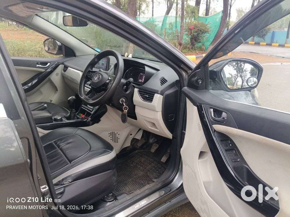 Tata Nexon 1.5 Revotorq Xz, 2022, Petrol