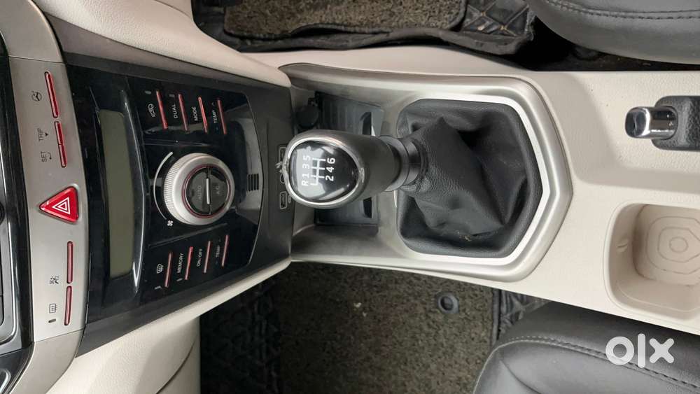 Mahindra Xuv300 W8, 2019, Petrol