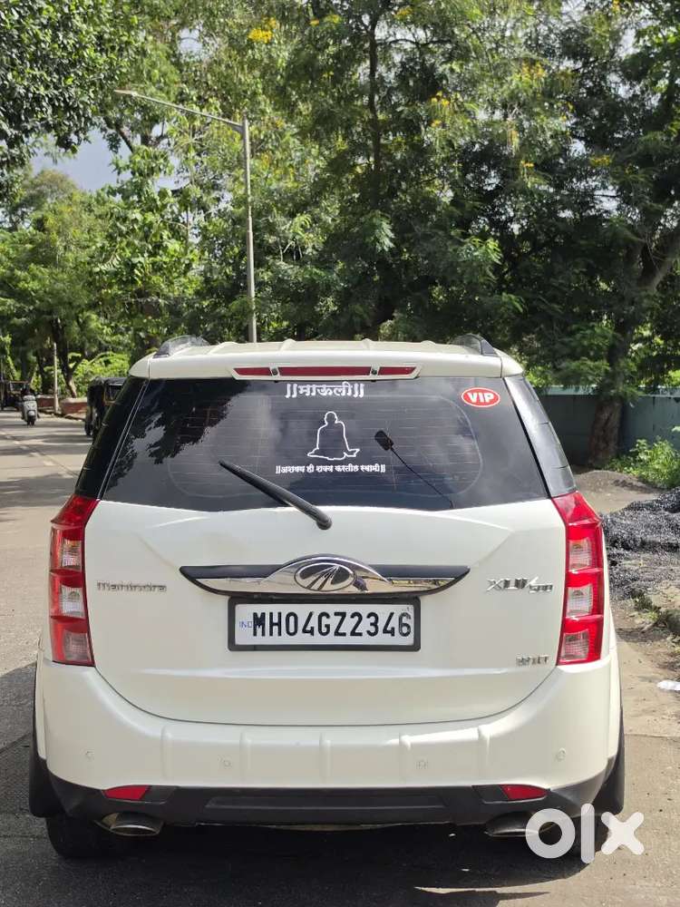 Mahindra Xuv500 W10 2015