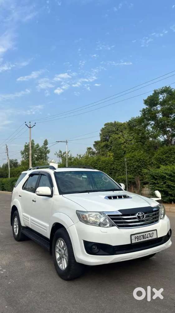 Toyota Fortuner Diesel 2012