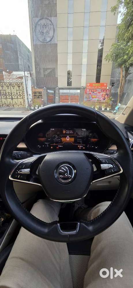 Skoda Slavia Style 1.0l Tsi Mt, 2023, Petrol