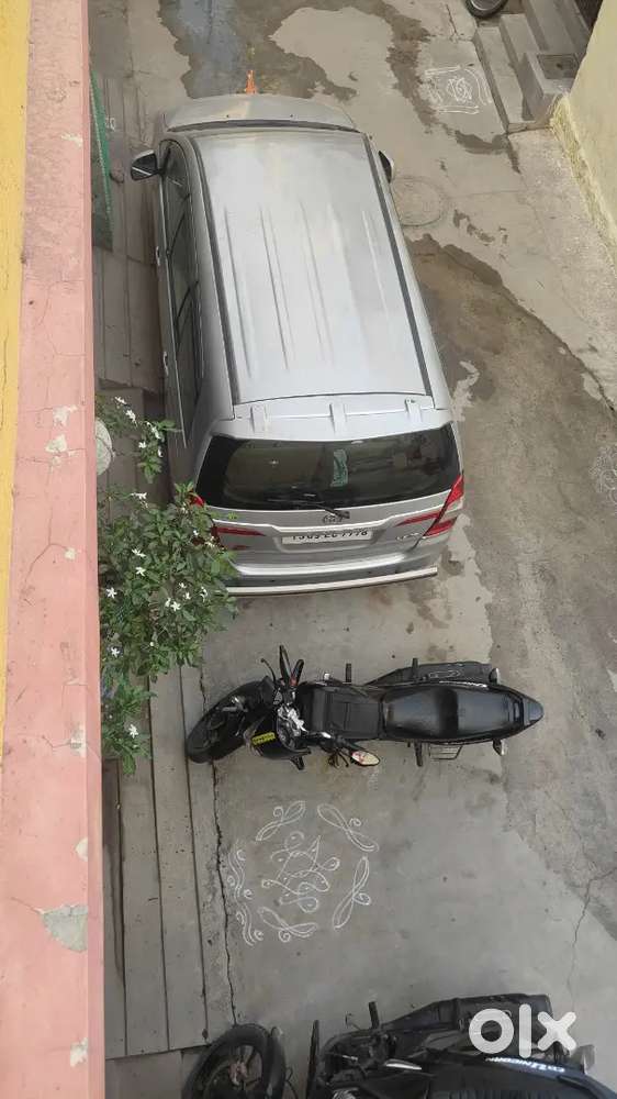 Toyota Innova 2014 Diesel 260000 Km Driven