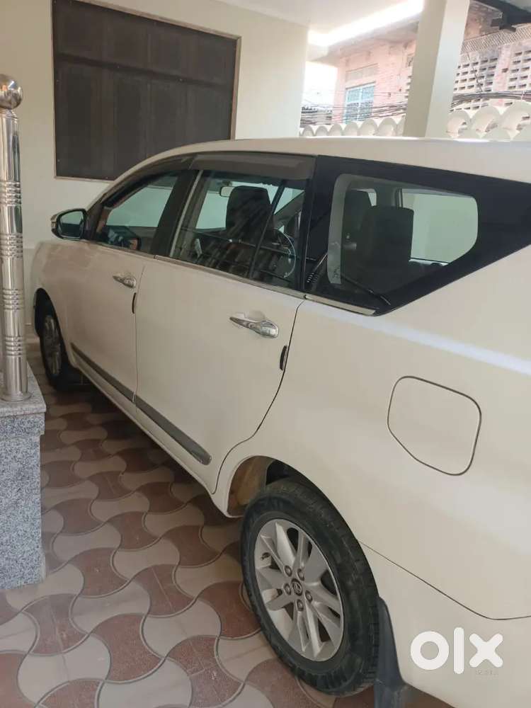 Toyota Innova Crysta 2017 Diesel 115000 Km Driven