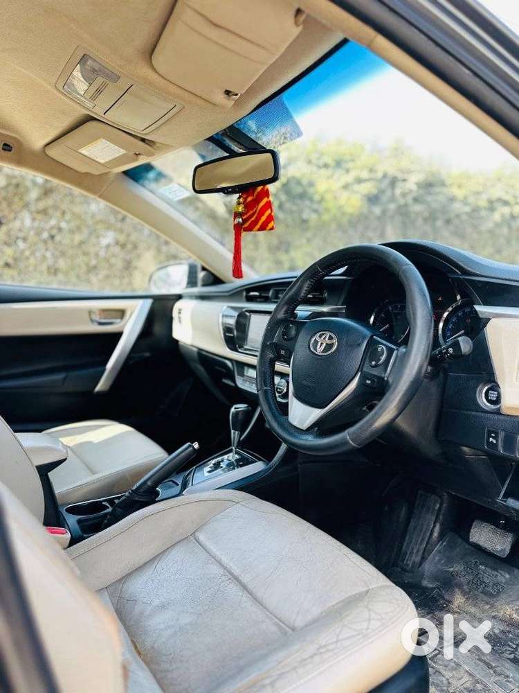 Toyota Corolla Altis 2013-2017 Vl At, 2015, Petrol