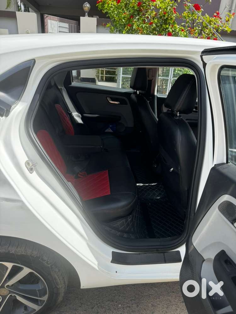 Tata Altroz Petrol 2020