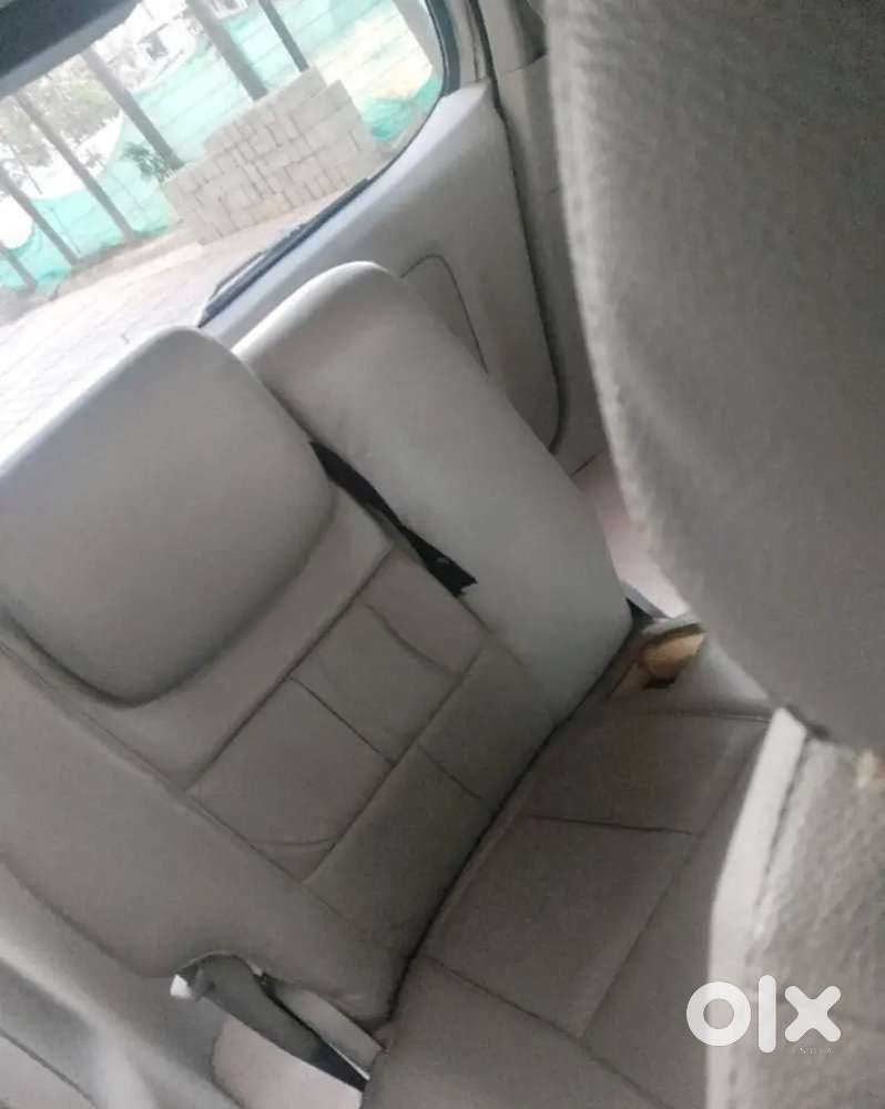 Toyota Innova 2011 Diesel 165000 Km Driven