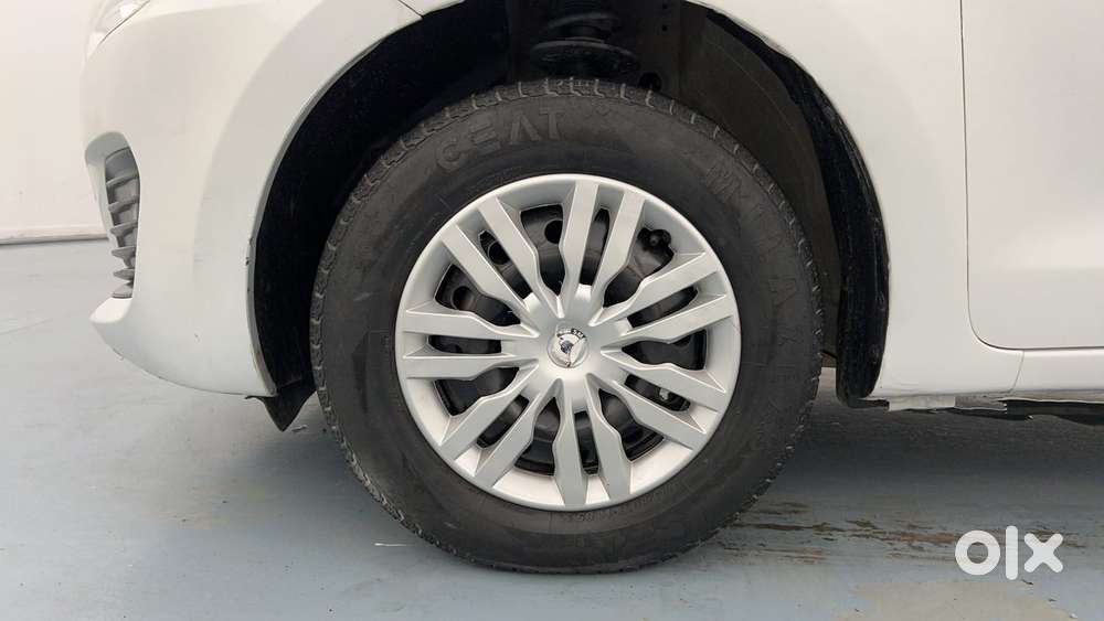 Maruti Suzuki Swift Amt Vvt Vxi, 2018, Petrol
