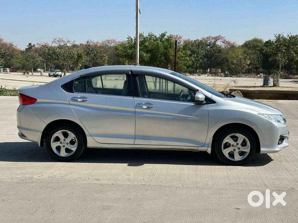 Honda City 1.5 V 5th Gen I-vtec Mt, 2016, Cng & Hybrids