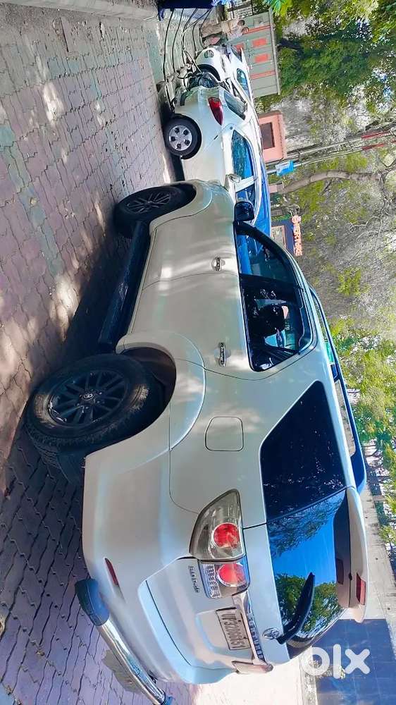 Toyota Fortuner 2015