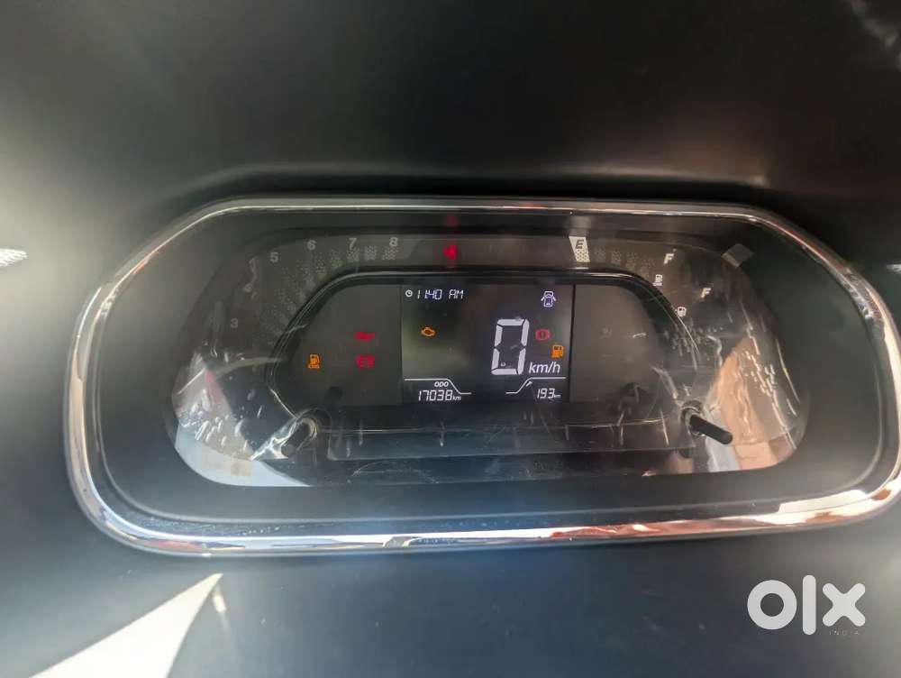 Tata Tiago Revotron Xt 2025
