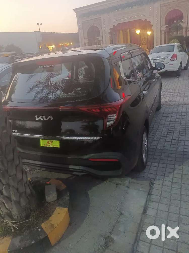 Kia Carens 2025 Petrol 6500 Km Driven