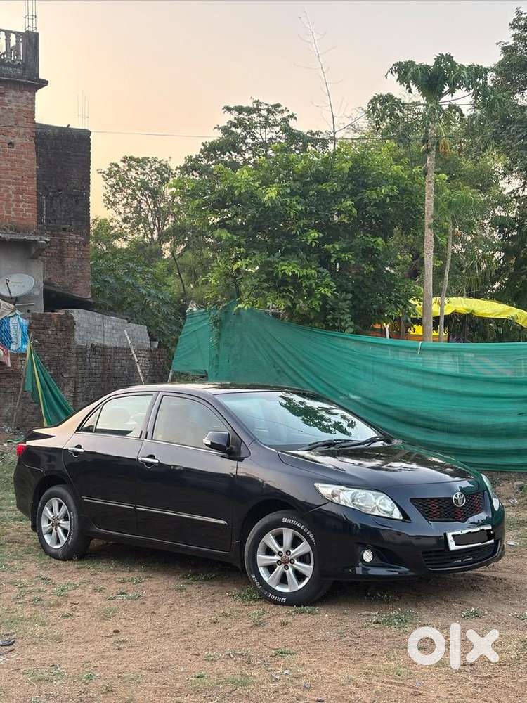 Toyota Corolla Altis 2011 Diesel Well Maintained