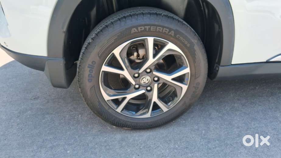 Toyota Urban Cruiser Hyryder 1.5 V Neo Drive, 2023, Petrol