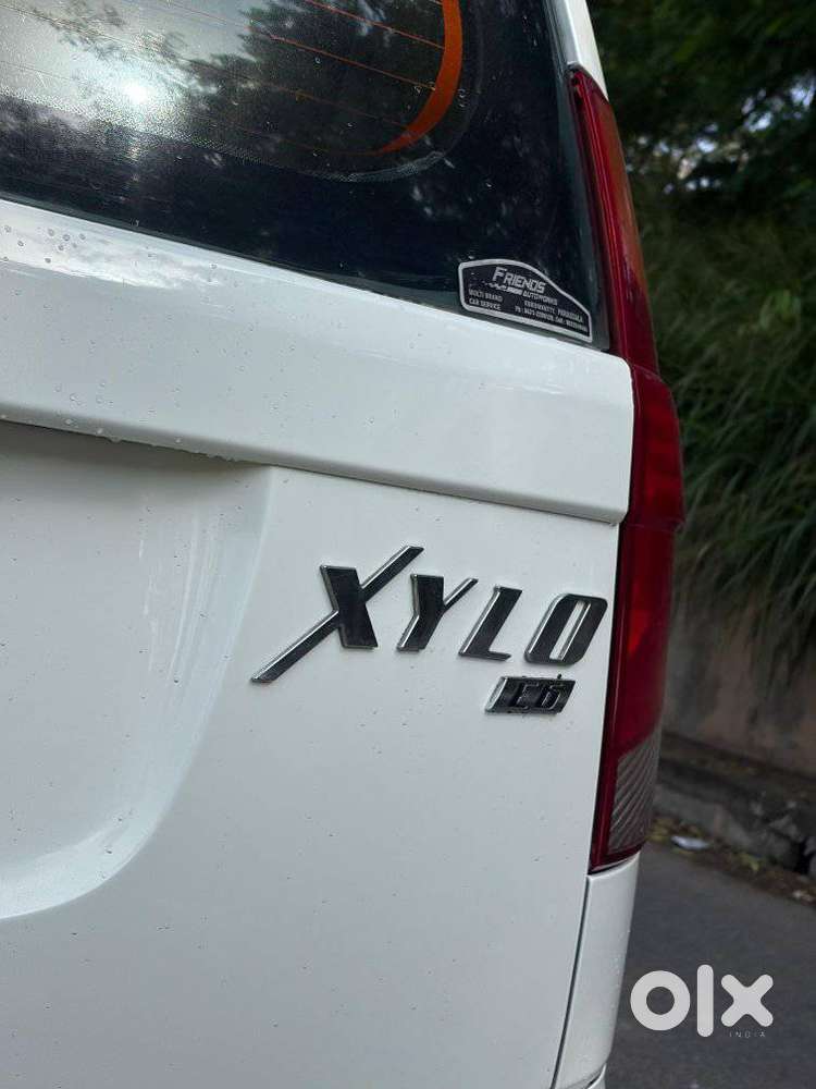 Mahindra Xylo E6, 2011, Diesel