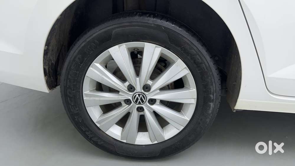 Volkswagen Virtus Highline Plus 1.0 Tsi At, 2023, Petrol