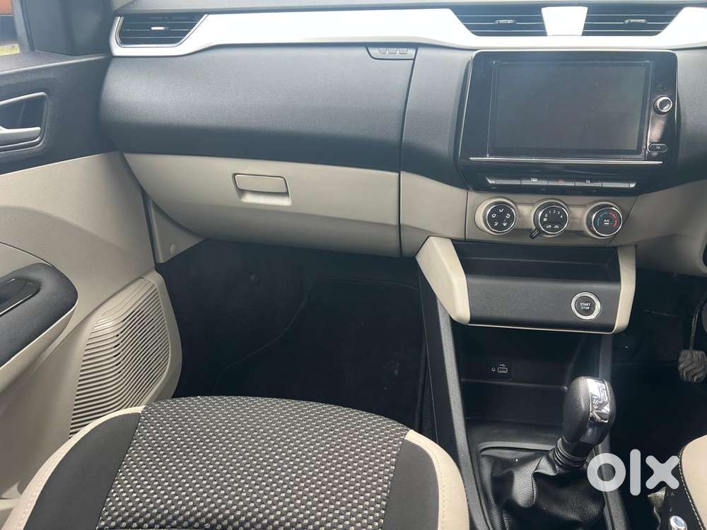 Renault Triber Rxz Easy-r Amt, 2020, Petrol