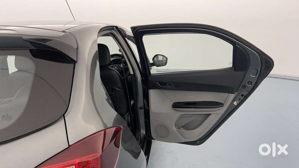 Tata Tiago 1.2 Revotron Xta, 2023, Petrol