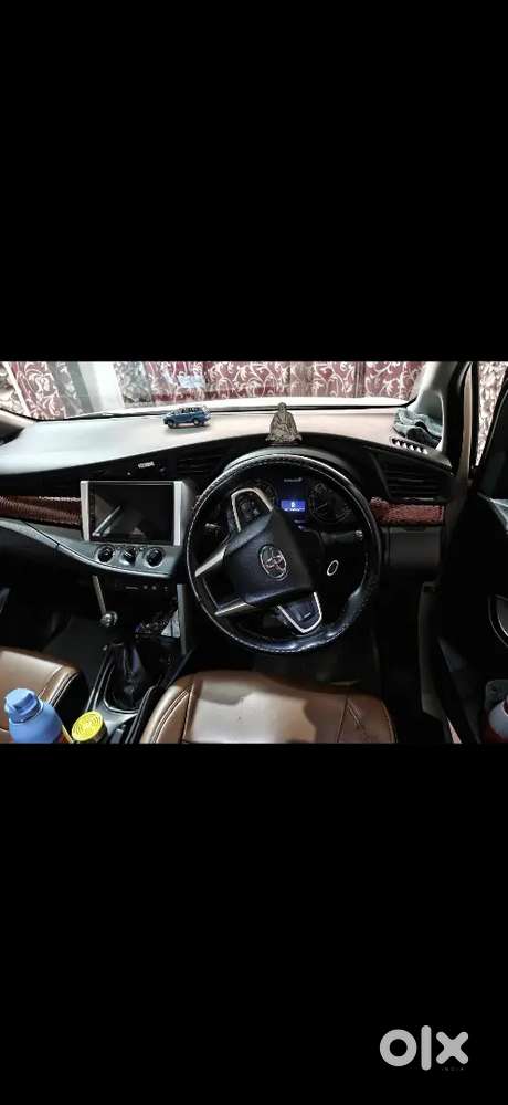Toyota Innova Crysta 2023
