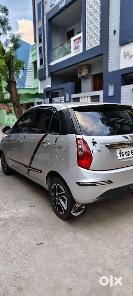 Tata Bolt 
2015 Xms