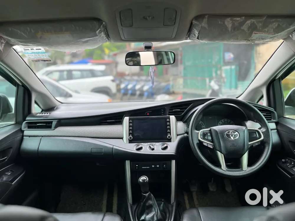 Toyota Innova Crysta Mt 2022
