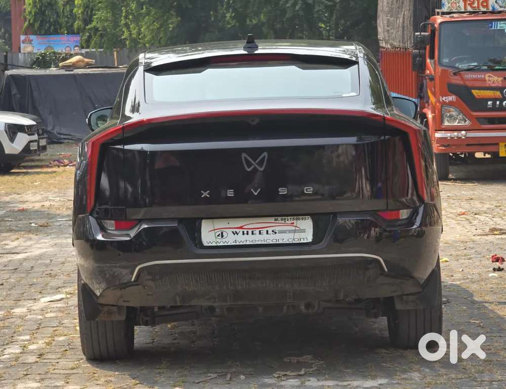 Mahindra Xev 9e Three B79 Kwh, 2026, Electric