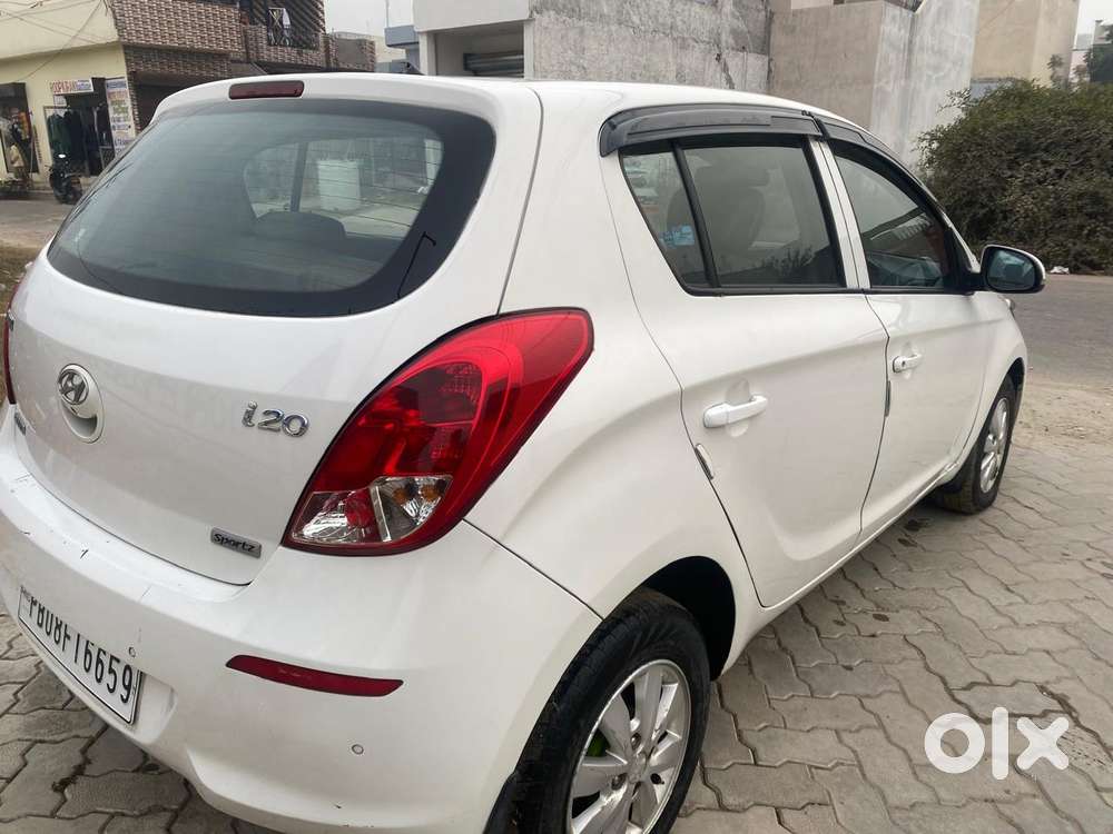 Hyundai I20 2015-2017 Sportz Option 1.4 Crdi, 2014, Diesel