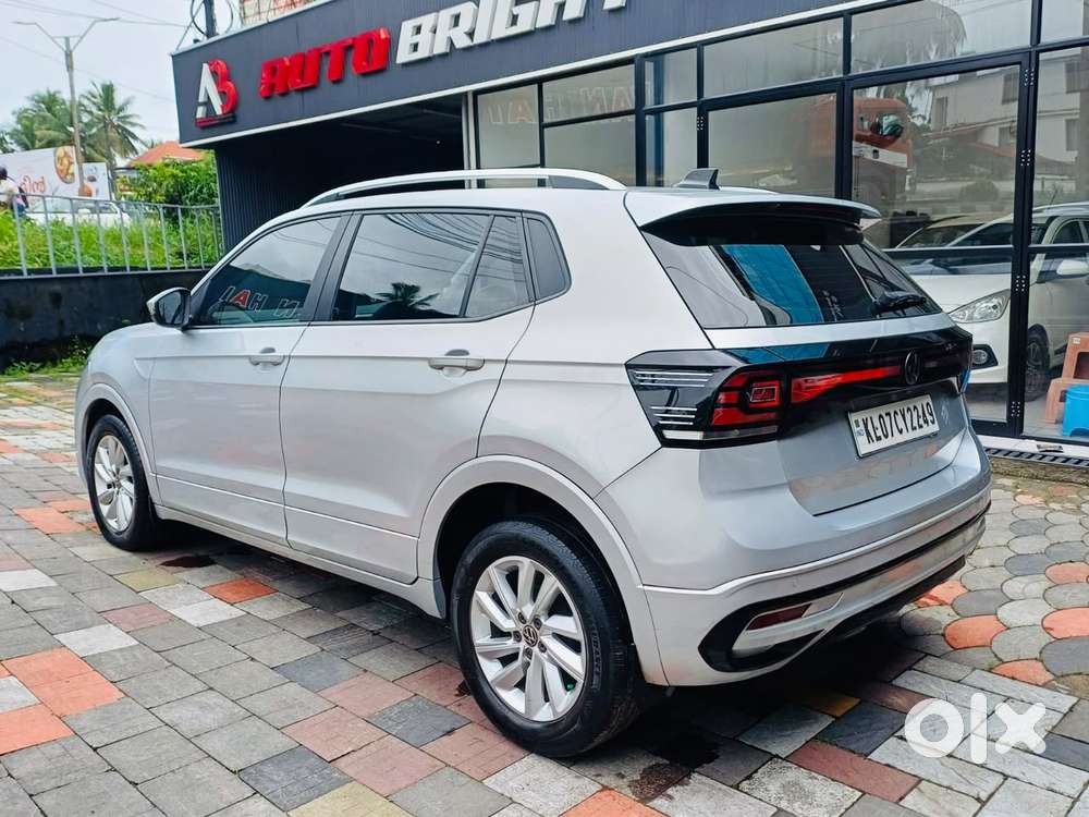 Volkswagen Taigun 1.0 Tsi Highline At, 2022, Petrol