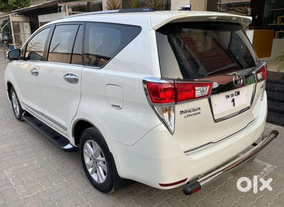 Toyota Innova Crysta 2.8z Automatic, 2017, Diesel